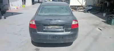 Veículo de Sucata audi a4 berlina (8e) 2.5 v6 24v tdi do ano 2000 alimentado ake
