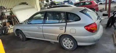 Veículo de Sucata kia rio ls berlina do ano 2000 alimentado a5d