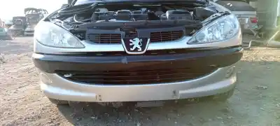 Veicolo di demolizione peugeot 206 cc 1.6 16v cat dell'anno 2001 alimentato nfutu5jp4