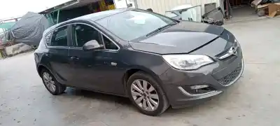 Veículo de Sucata OPEL ASTRA J LIM. Selective do ano 2014 alimentado LVL