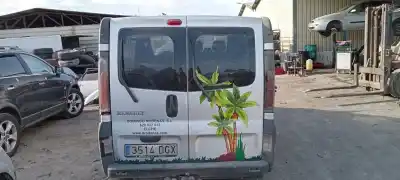 Sloopvoertuig renault trafic combi (ab 4.01) passenger privilege van het jaar 2001 aangedreven f9qu7