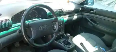 Veicolo di demolizione audi a4 berlina (b5) 1.8 t dell'anno 1994 alimentato aeb