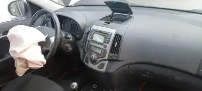 Veicolo di demolizione hyundai i30 classic dell'anno 2009 alimentato g4fa