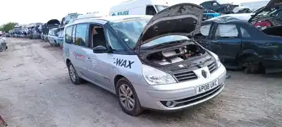 Veículo de Sucata RENAULT ESPACE IV (JK0) Dynamique do ano 2002 alimentado F4R796