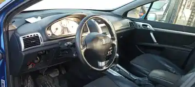 Sloopvoertuig peugeot 407 sport van het jaar 2004 aangedreven rhrdw10bted4