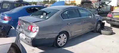 Vehicul casat VOLKSWAGEN PASSAT BERLINA (3C2) Sportline al anului 2007 alimentat BKP