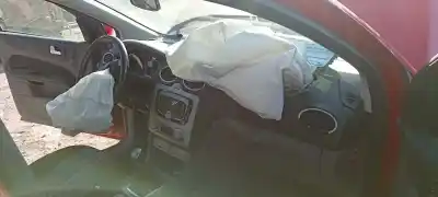 Veicolo di demolizione ford focus berlina (cap) sport dell'anno 2004 alimentato shda