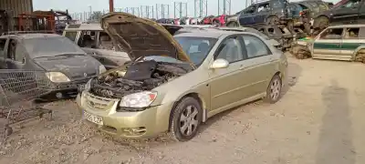 Veículo de Sucata KIA CERATO 2.0 LX CRDi Berlina do ano 2006 alimentado D4EA