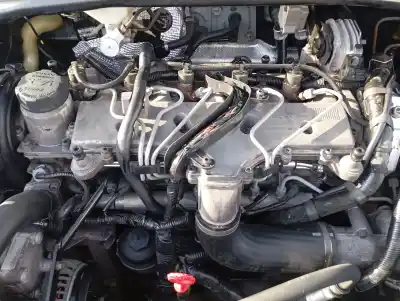 Veículo de Sucata volvo xc90 d5 kinetic do ano 2004 alimentado d5244t