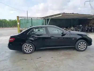 Veículo de Sucata MERCEDES-BENZ CLASE E (W212) LIM. E 200 CDI BlueEfficiency (212.005) do ano 2011 alimentado 651925