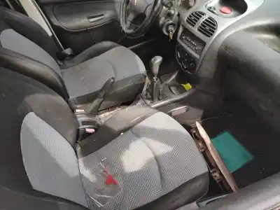 Scrapping Vehicle peugeot 206 berlina look of the year 2004 powered dv4td