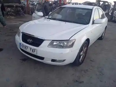 Sloopvoertuig HYUNDAI SONATA (NF)  van het jaar 2007 aangedreven D4EA