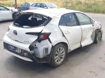 Veículo de Sucata toyota corolla (e21) zwe219l-dhxnbw(6h) do ano 2023 alimentado 2zrfxe