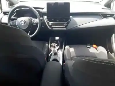 Veículo de Sucata toyota corolla (e21) zwe219l-dhxnbw(6h) do ano 2023 alimentado 2zrfxe