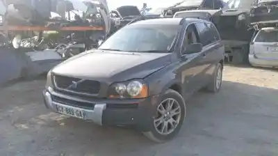 Vehicul casat VOLVO XC90  al anului 2004 alimentat D5244T