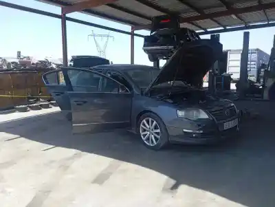Sloopvoertuig VOLKSWAGEN PASSAT BERLINA (3C2)  van het jaar 2008 aangedreven CAXA