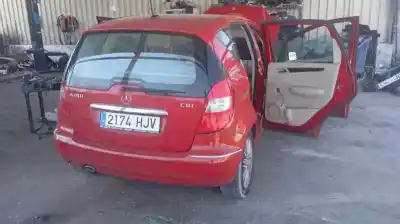 Sloopvoertuig MERCEDES CLASE A (W169)  van het jaar 2012 aangedreven 640940