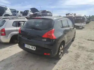 Veículo de Sucata PEUGEOT 3008 1.6 HDi FAP do ano 2012 alimentado 9HR