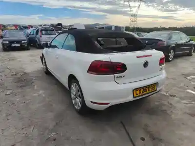 Sloopvoertuig VOLKSWAGEN GOLF VI CABRIOLET (517)  van het jaar 2010 aangedreven CAY