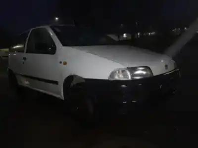 Veicolo di demolizione FIAT PUNTO (176_) 1.7 D dell'anno 1995 alimentato 176 A5.000