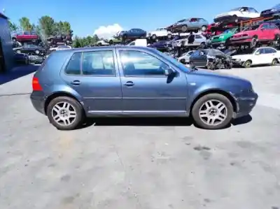 Veículo de Sucata volkswagen golf iv (1j1) 1.4 16v do ano 2003 alimentado 