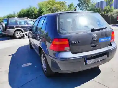 Veículo de Sucata volkswagen golf iv (1j1) 1.4 16v do ano 2003 alimentado 