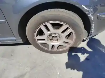 Veículo de Sucata volkswagen golf iv (1j1) 1.4 16v do ano 2003 alimentado 