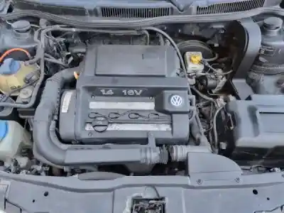Veículo de Sucata volkswagen golf iv (1j1) 1.4 16v do ano 2001 alimentado 