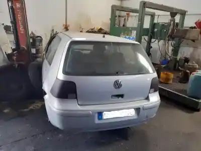 Veículo de Sucata volkswagen golf iv (1j1) 1.4 16v do ano 1998 alimentado 