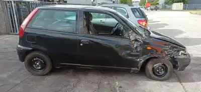 Veicolo di demolizione fiat punto (176_) 1997 dell'anno 1997 alimentato 