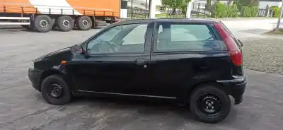 Veicolo di demolizione fiat punto (176_) 1997 dell'anno 1997 alimentato 