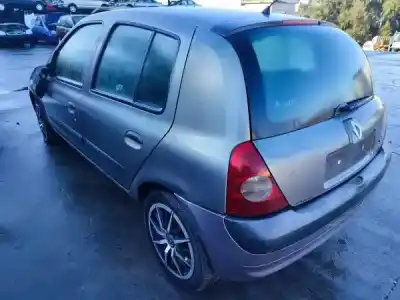 Veículo de Sucata renault clio ii (bb_, cb_) 1.5 dci (b/cb07) do ano 2003 alimentado k9k 704