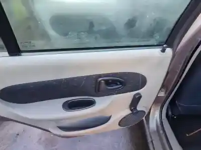 Veículo de Sucata renault clio ii (bb_, cb_) 1.5 dci (b/cb07) do ano 2003 alimentado k9k 704