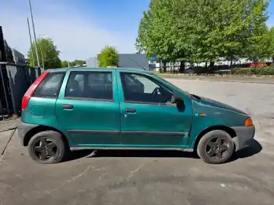 Здавання транспортного засобу fiat punto (176_) 55 1.1 року 1998 потужний 176