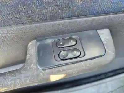 Здавання транспортного засобу fiat punto (176_) 55 1.1 року 1998 потужний 176