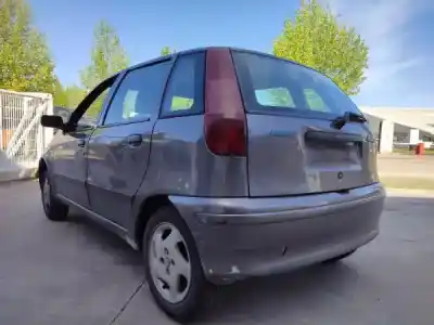 Здавання транспортного засобу fiat punto (176_) 55 1.1 року 1998 потужний 176