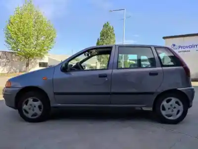 Здавання транспортного засобу fiat punto (176_) 55 1.1 року 1998 потужний 176