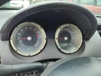 Veicolo di demolizione volkswagen polo (6n2) 1.0 dell'anno 2001 alimentato ald