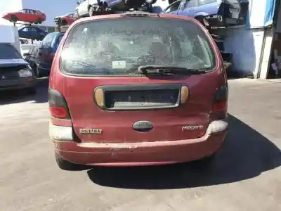 Veicolo di demolizione renault megane scenic (ja0/1_) 1.4 i (ja0e) dell'anno 0 alimentato e7j 764