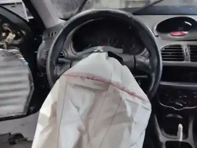 Scrapping Vehicle peugeot 206 (2a/c) 2.0 hdi 90 gasóleo 5p of the year 2000 powered rhy (dw10td)