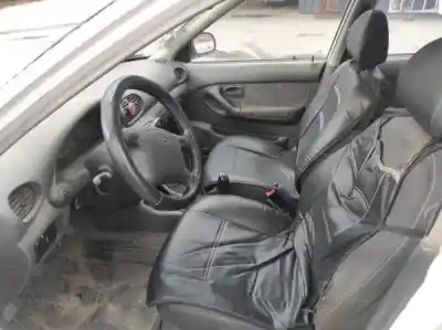 Veicolo di demolizione hyundai accent (x3) 1.3 12v cat dell'anno 1996 alimentato g4eh