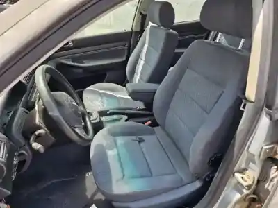 Véhicule à la ferraille audi a4 b5 avant (8d5) 1.9 tdi de l'année 1998 alimenté 