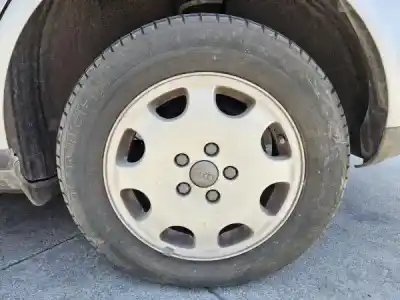 Véhicule à la ferraille audi a4 b5 avant (8d5) 1.9 tdi de l'année 1998 alimenté 