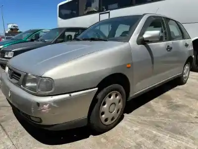 Veículo de Sucata seat ibiza ii (6k1) 1.0 i do ano 1996 alimentado 