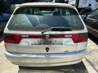 Veículo de Sucata seat ibiza ii (6k1) 1.0 i do ano 1996 alimentado 
