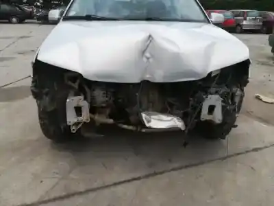 Veicolo di demolizione VOLKSWAGEN POLO (6N2) 1.0 dell'anno 2000 alimentato ALD