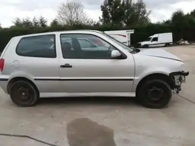 Veicolo di demolizione volkswagen polo (6n2) 1.0 dell'anno 2000 alimentato ald