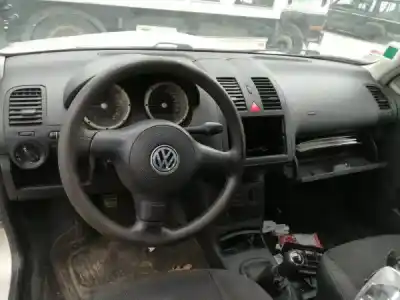 Veicolo di demolizione volkswagen polo (6n2) 1.0 dell'anno 2000 alimentato ald