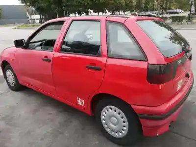 Veículo de Sucata seat ibiza ii (6k1) 1.0 do ano 0 alimentado aau