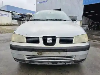 Veículo de Sucata seat ibiza ii (6k1) 1.0 i do ano 2000 alimentado 